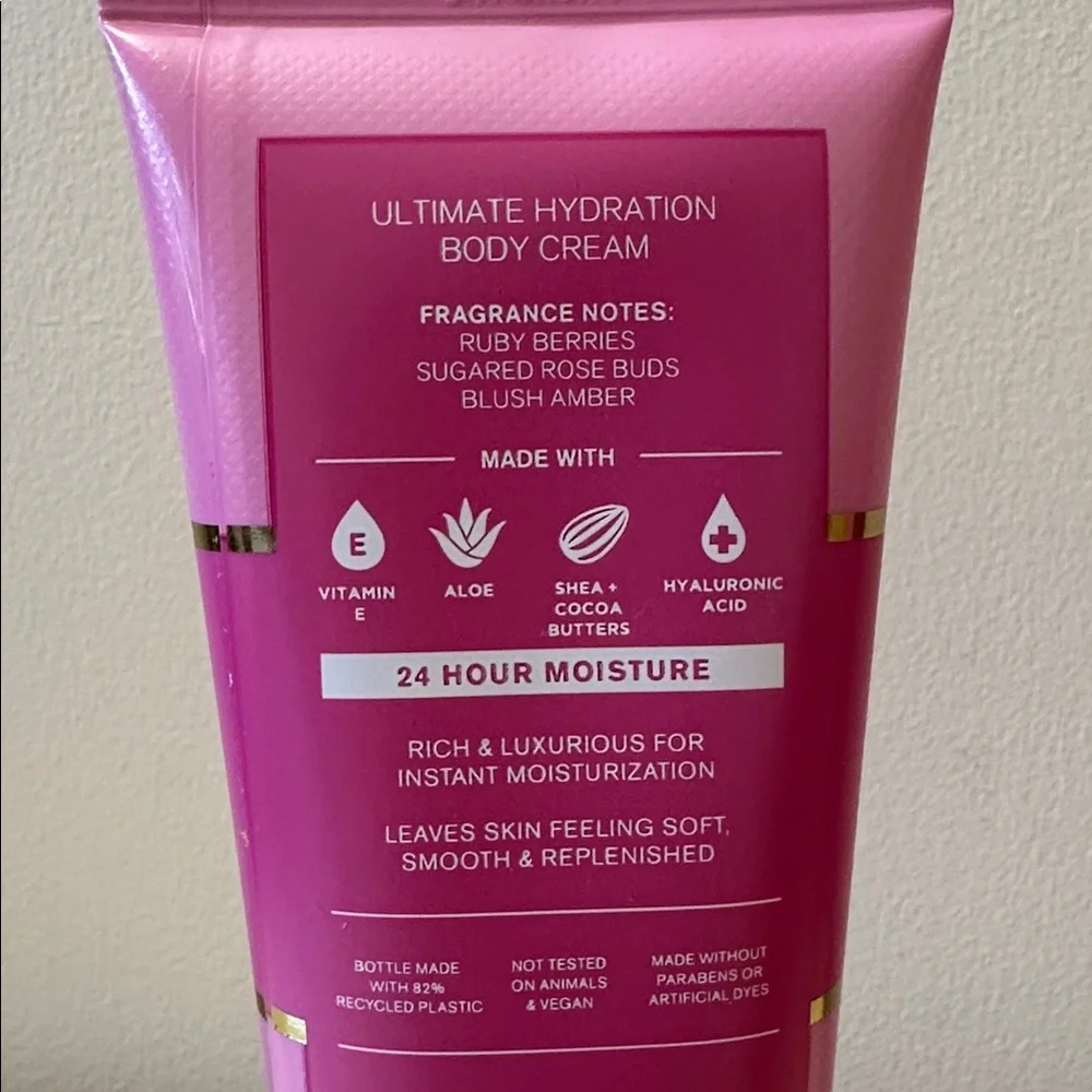 NIB Bath and Body Works Full Size Covered In Roses Shower Gel and Body Cream Set